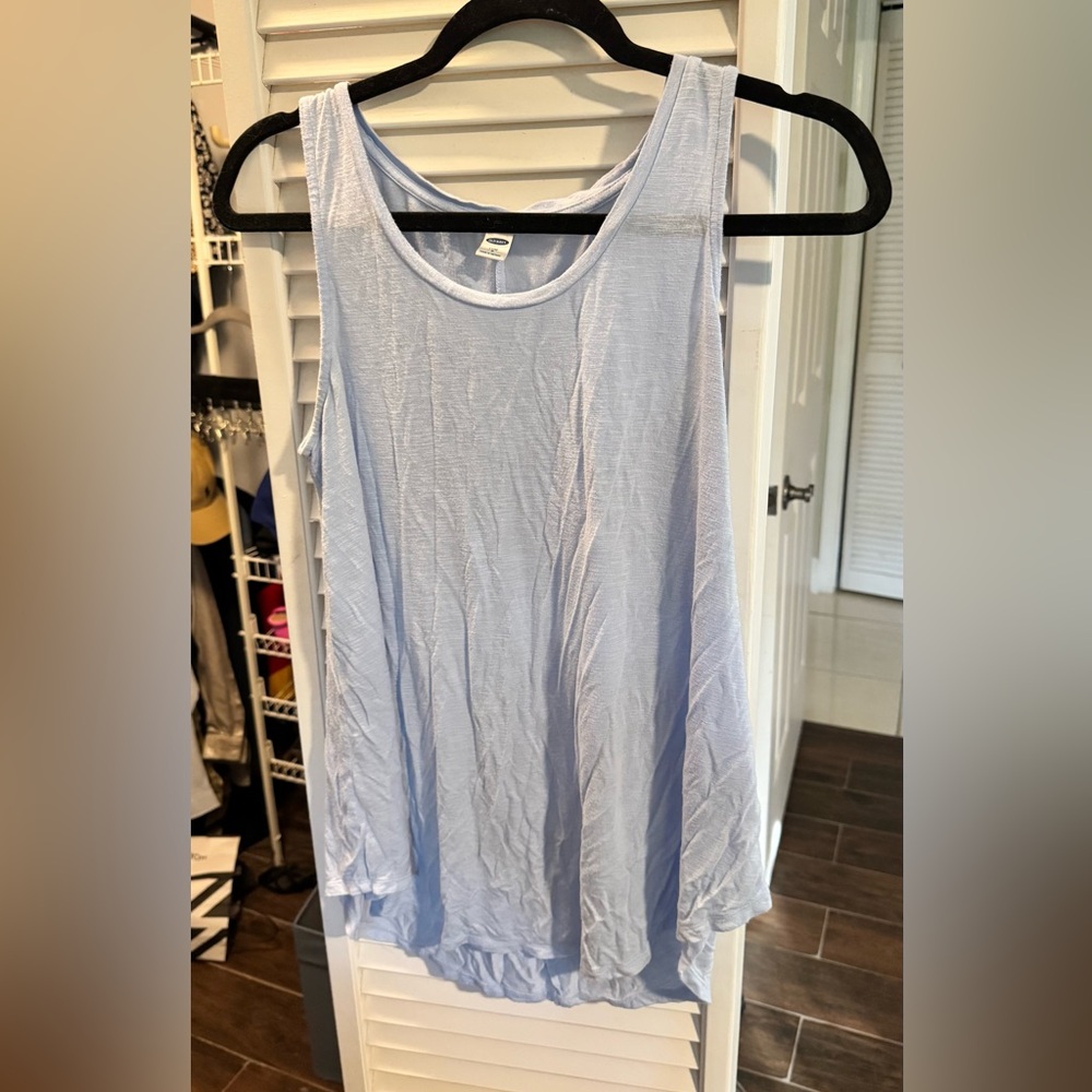Light blue swing tank